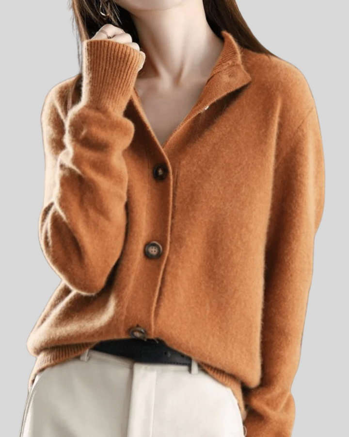Claire | Cardigan in Cashmere Retro Stijl