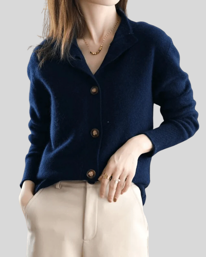 Claire | Cardigan in Cashmere Retro Stijl